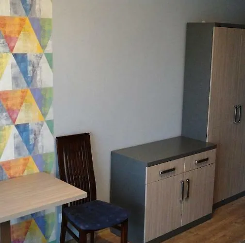 ホームステイ Czarna Perla オストロボ